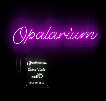 Opalarium neon prezenter podświetlany